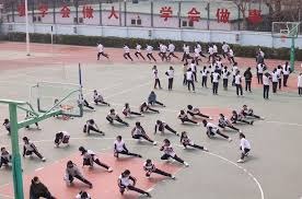 新手如何建立正确扑克观（初学者如何建立正确的扑克认知）